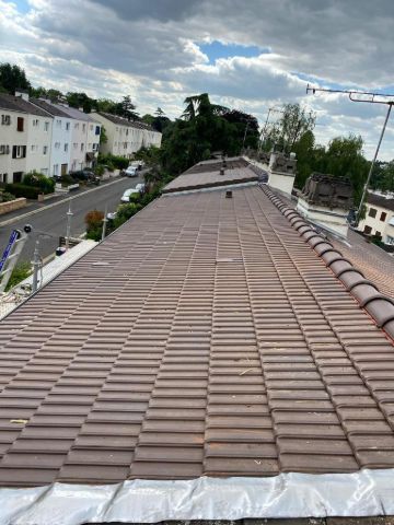 efuihzehu à Bourg-la-Reine dans les Haut-de-Seine 92